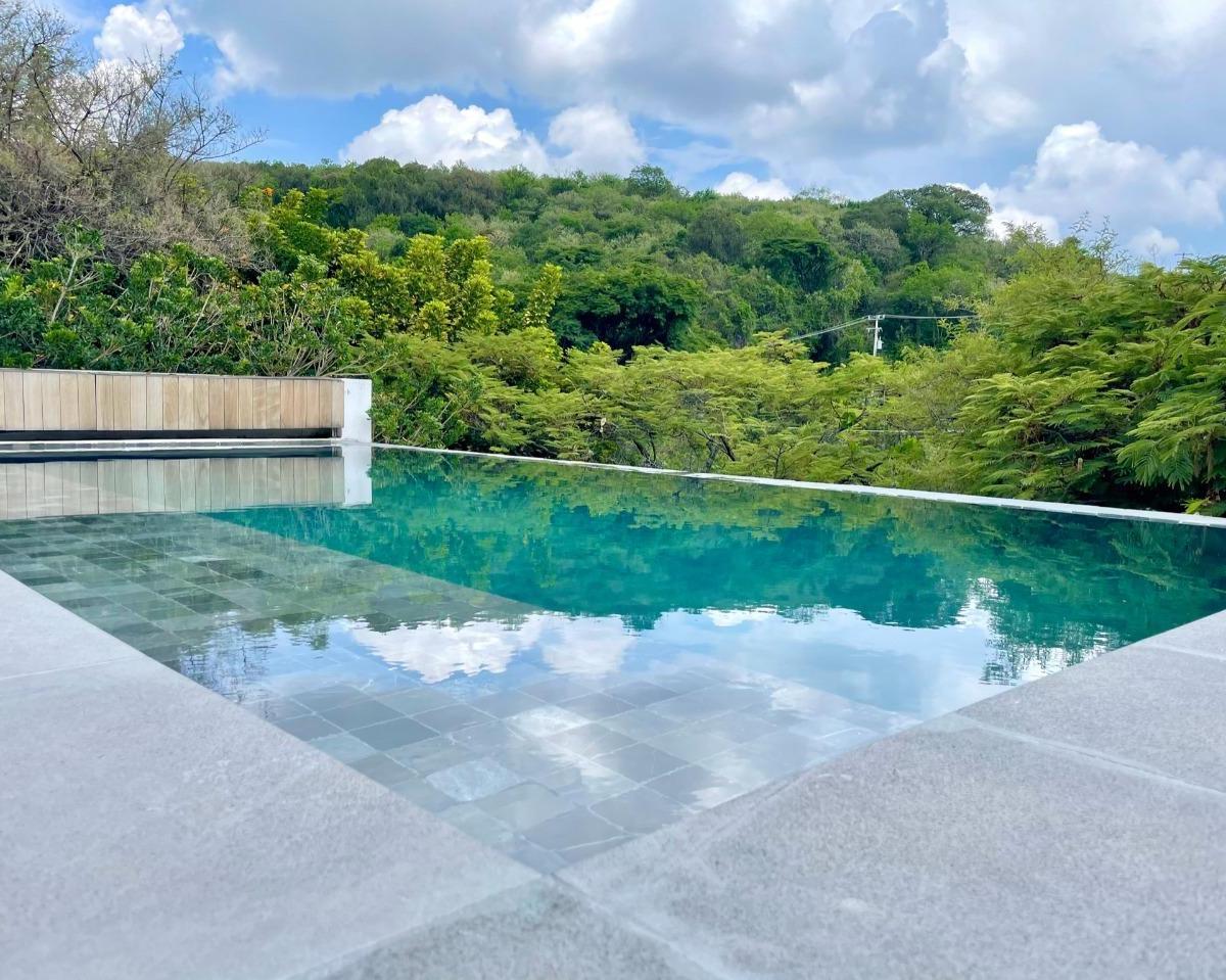 Villa Dolcezza Venta con Enorme Jardín, Alberca, Amueblada y Decorada de Gusto Exquisito. Conócela. — foto 2