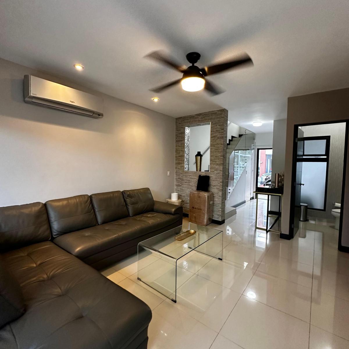 Casa en Venta en Rincón del Vergel, Zona Sur, Monterrey, N. L. — foto 3