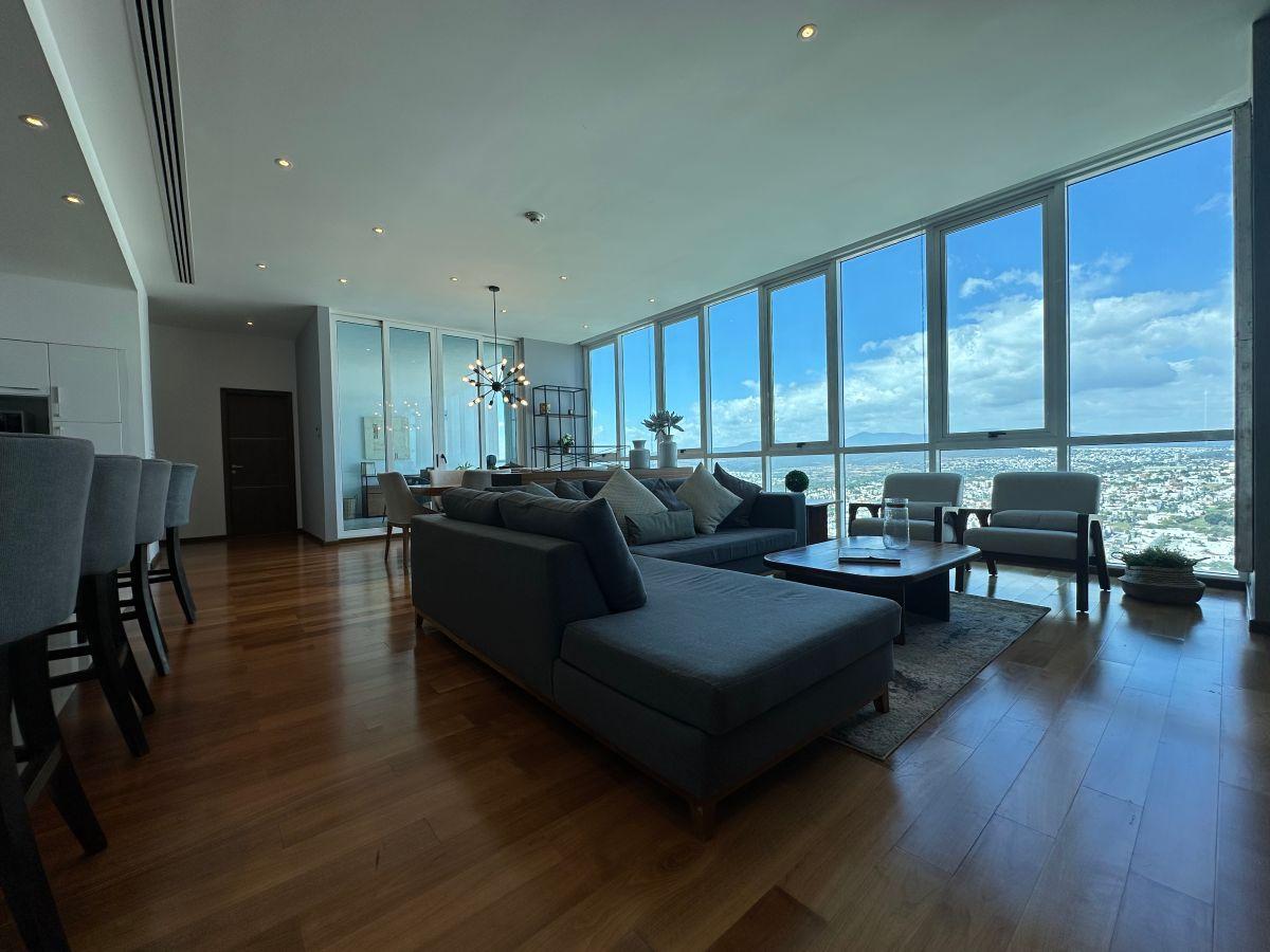 Penthouse en Venta en Juriquilla Towers, Santa Fe — foto 2