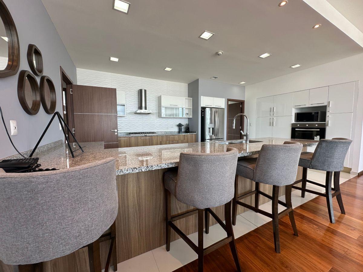 Penthouse en Venta en Juriquilla Towers, Santa Fe — foto 3