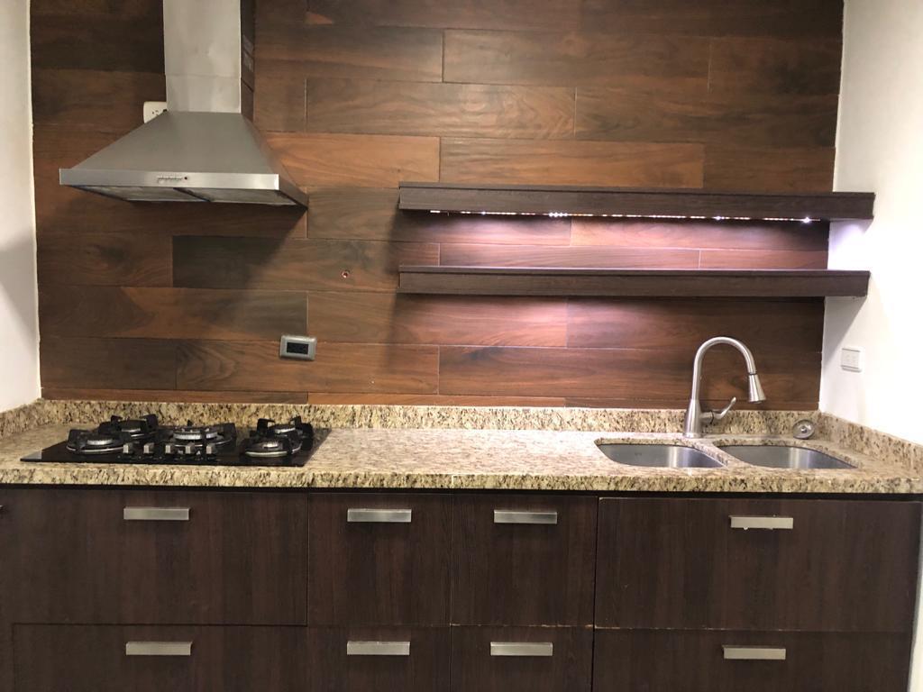 Venta de Casa Habitacion en Col Colinas del Valle — foto 3