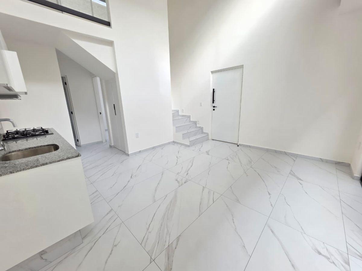 Casa en Venta en Capital Sur – Diseño Moderno, Doble Altura y Excelente Equipamiento — foto 3