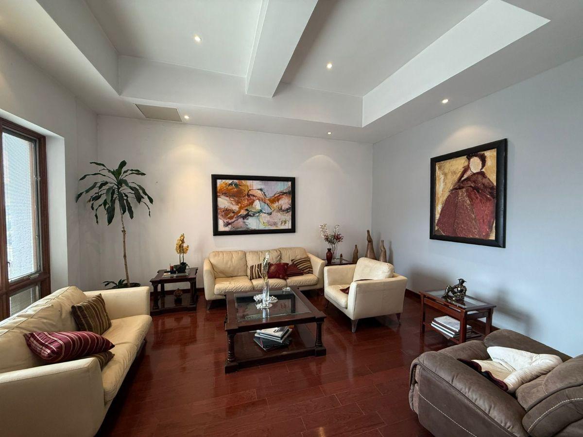 Casa en Venta con 650 m² de Construcción, en Chihuahua, Chihuahua — foto 2