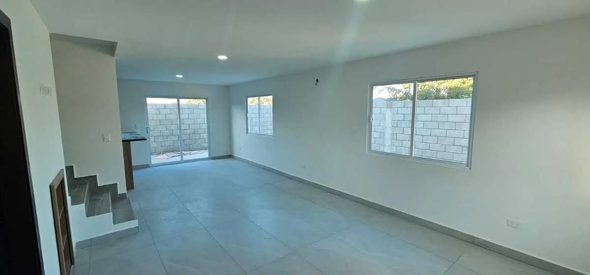 En Venta Espaciosa Casa con Amplio Patio, Acepta Crédito Hipotecario. — foto 3