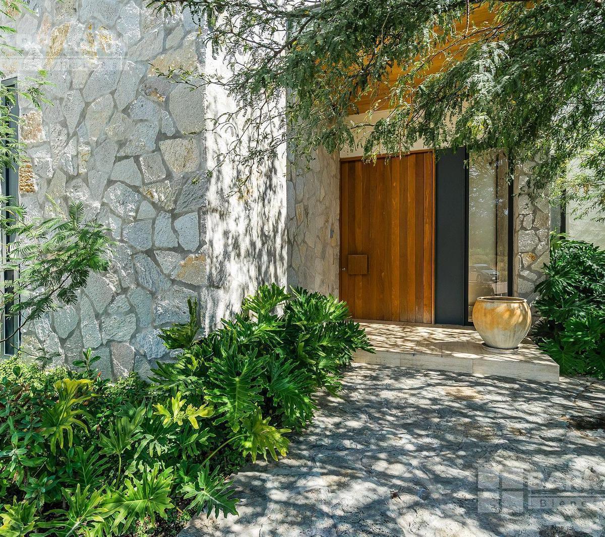Casa en Venta Para Inversionistas con Acabados de Lujo y Amplios Espacios, El Campanario — foto 2