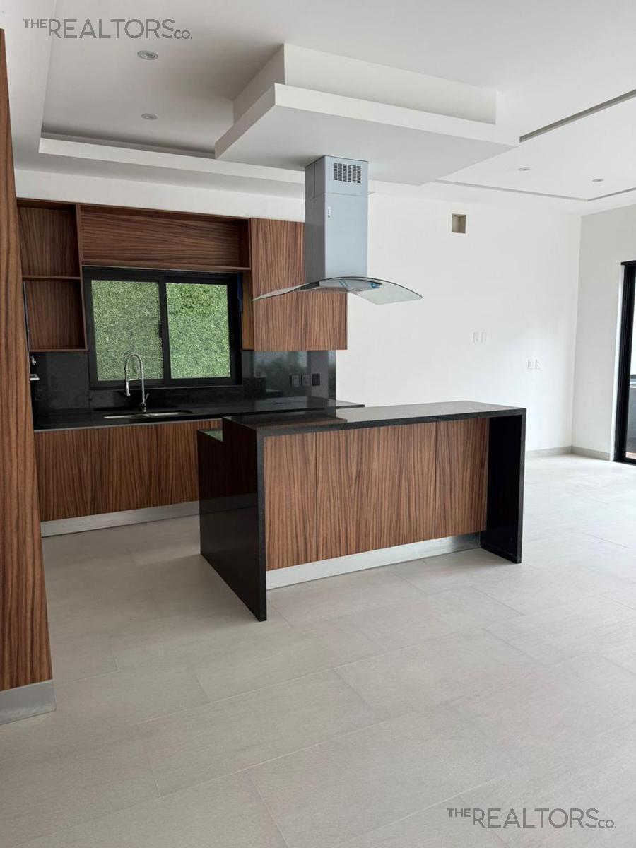 Casa en Fraccionamiento Vía Cumbres — foto 3