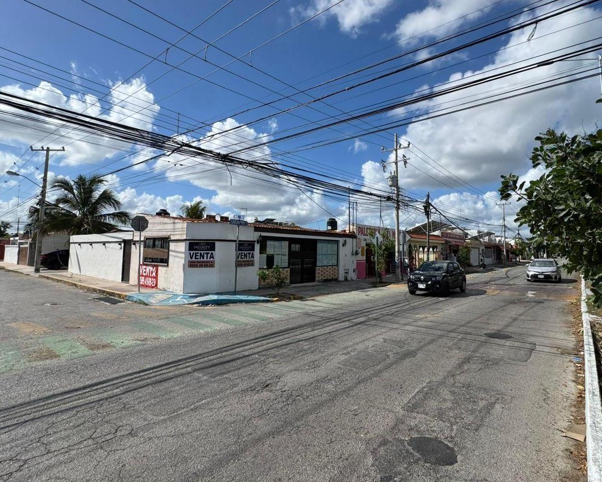 Casas en Venta Sobre Av Francisco de Montejo 2 Casas Juntas 18 m de Frente — foto 2