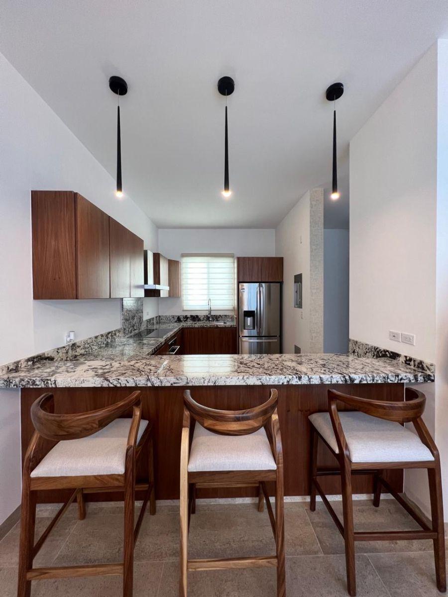 Casa con 3 Recámaras en 180 m² de Terreno en Venta en El Centenario — foto 2