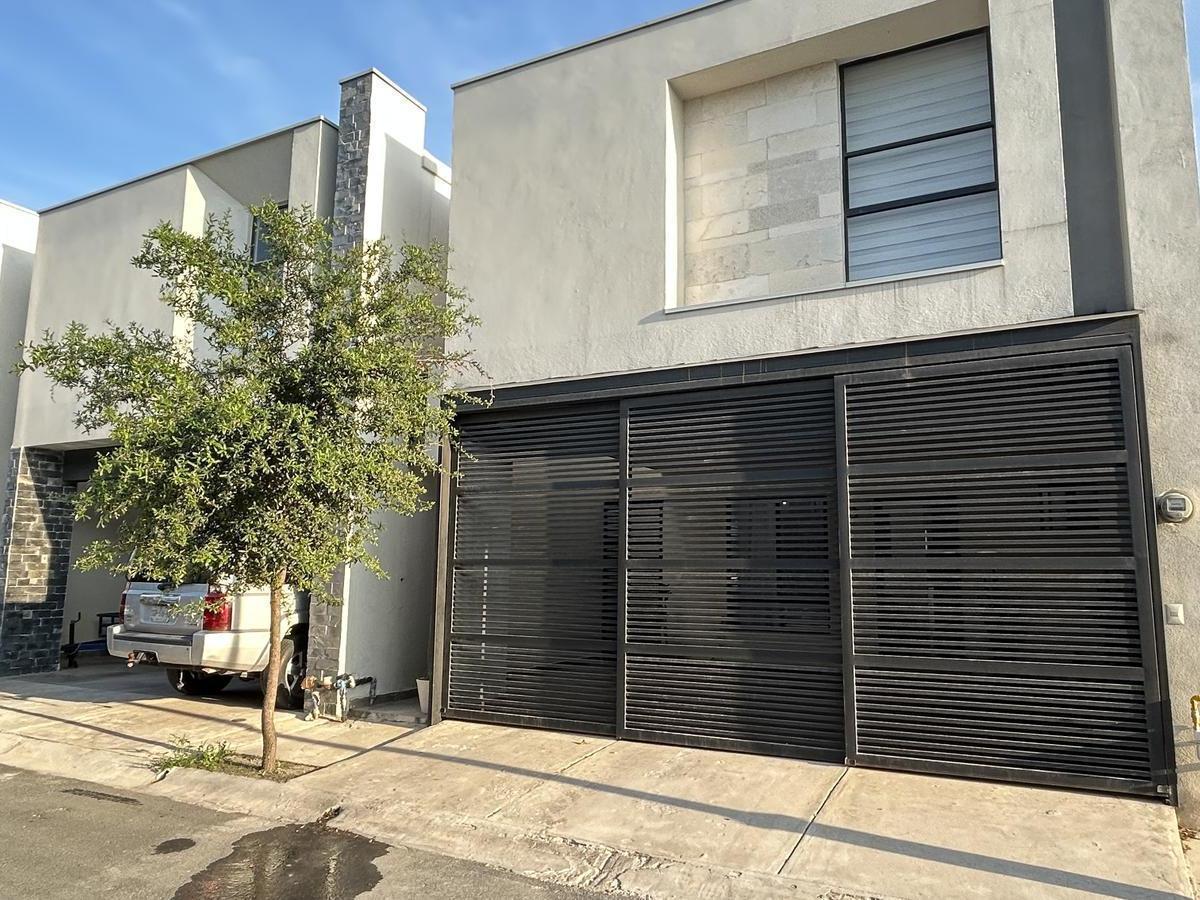 Casa en Renta en Cumbres Cerca de Av Leones en Privada — foto 2