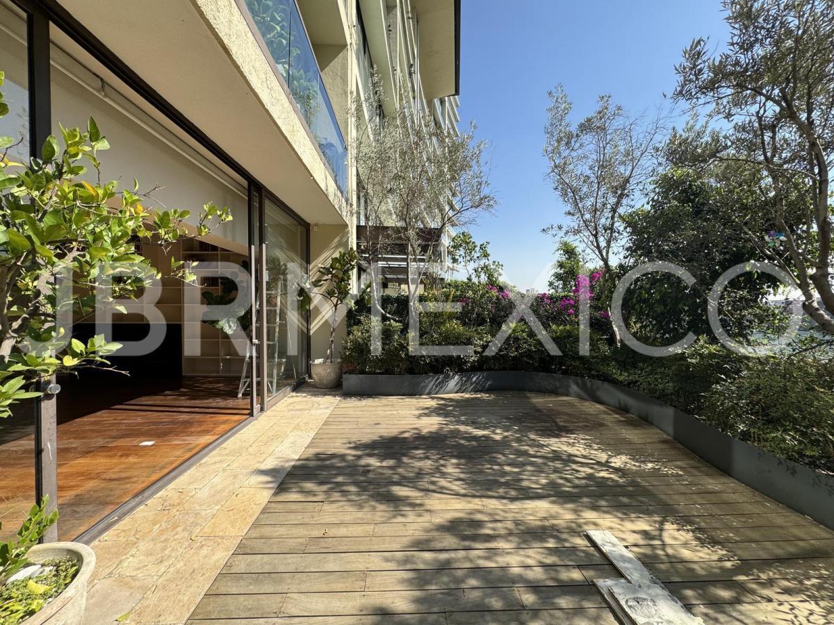 Departamento Garden en Venta en Bosques de Las Lomas — foto principal