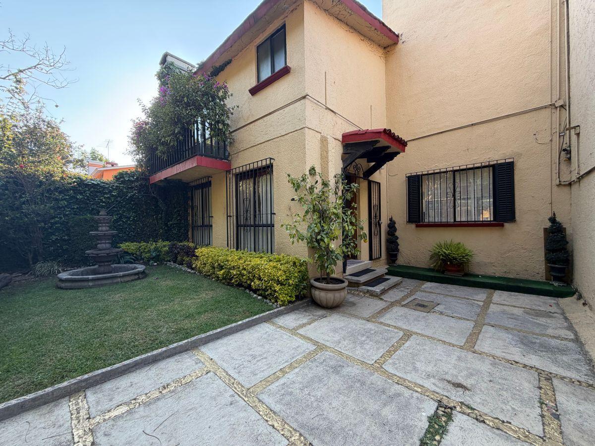 Casa en Venta en Herradura. Cerrada con Vigilancia — foto principal