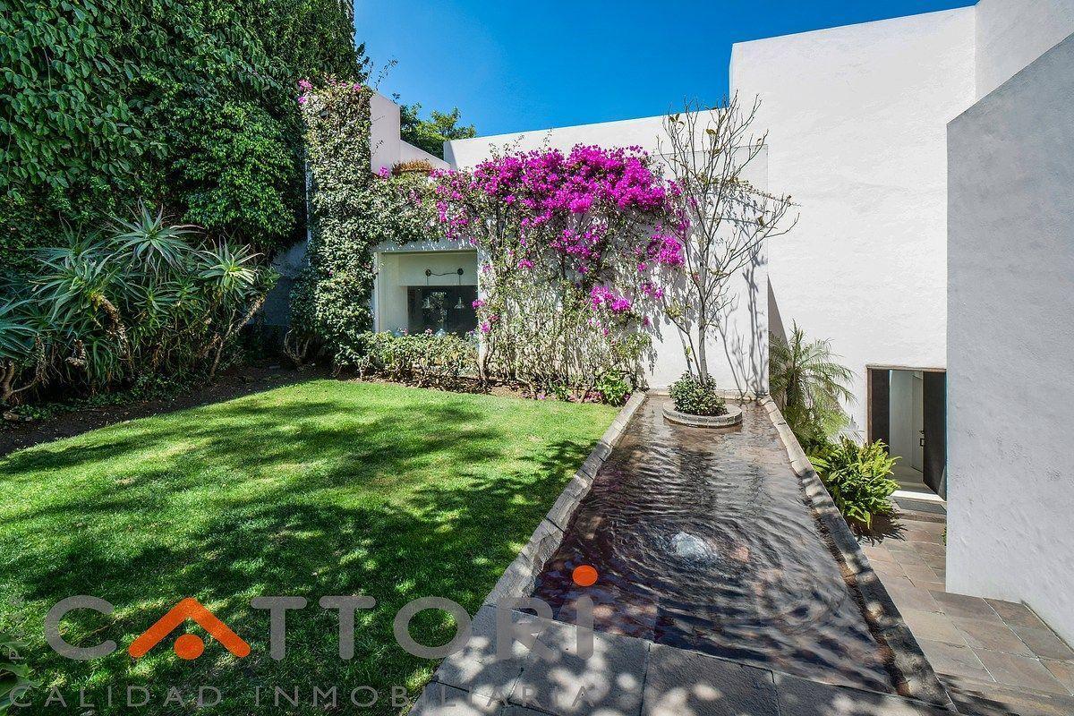 Renta Casa en Lomas Altas — foto principal