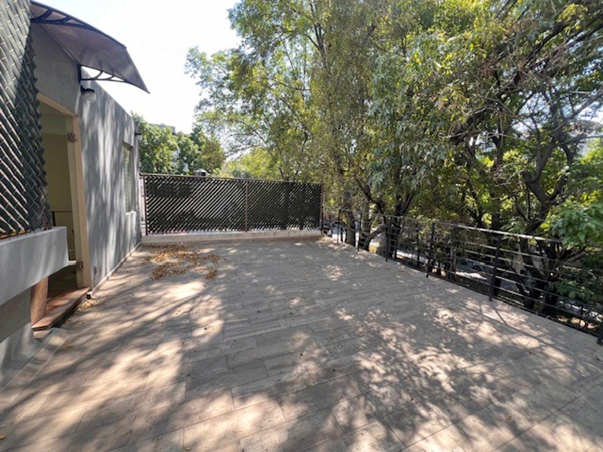 Casa en Renta en La Condesa 6 Recamaras y Roof Garden Para Oficina — foto principal