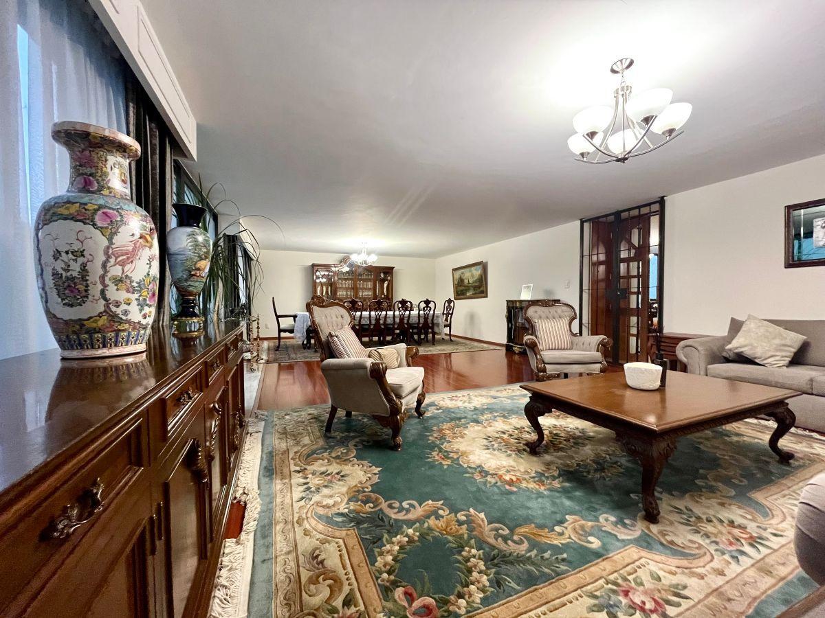 Renta Casa en Lomas de Reforma — foto principal
