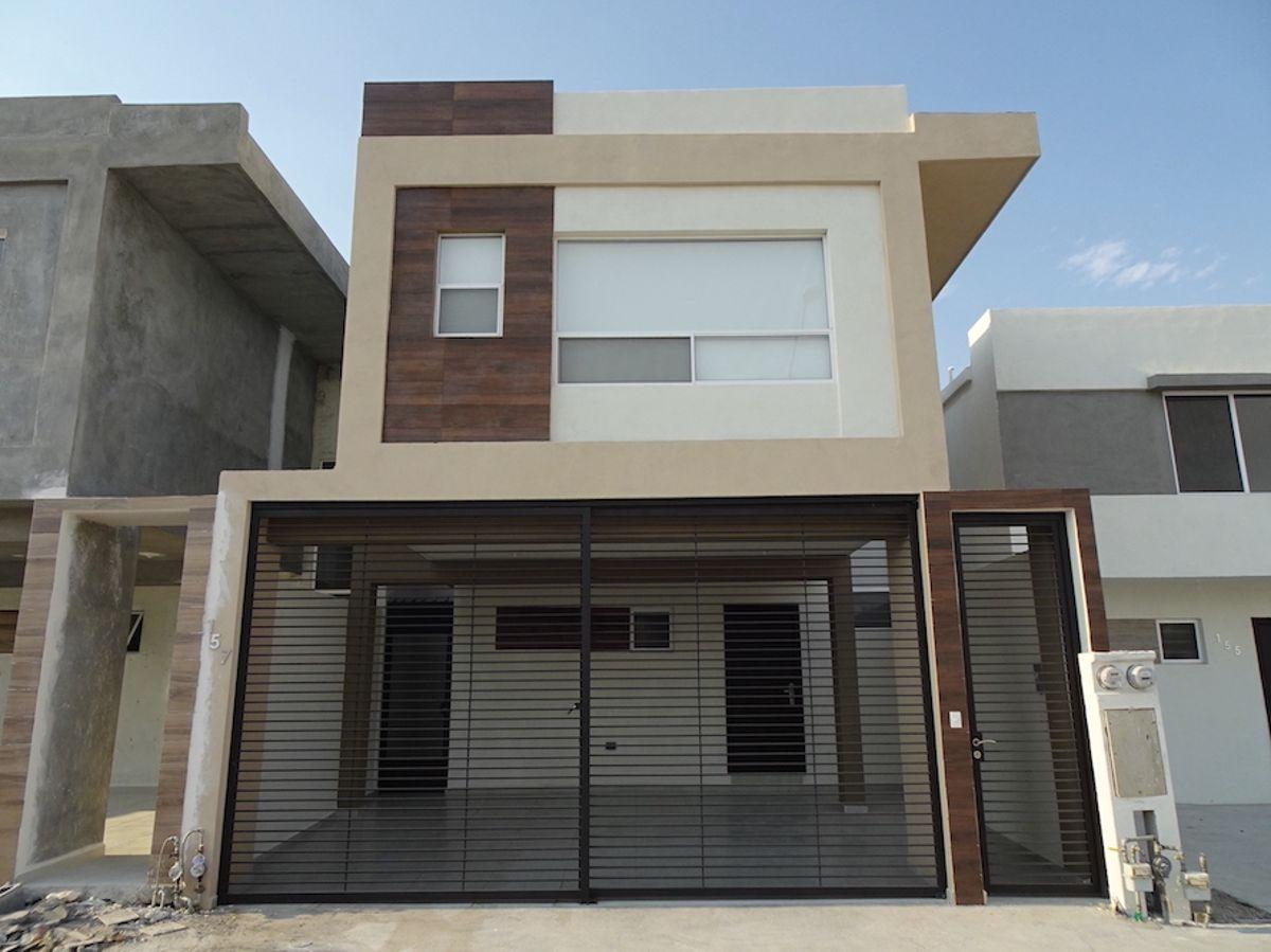 Casa en Renta Valle Azul Apodaca Nuevo León Frente a Parque. Cerca de Av Miguel Alemán — foto principal