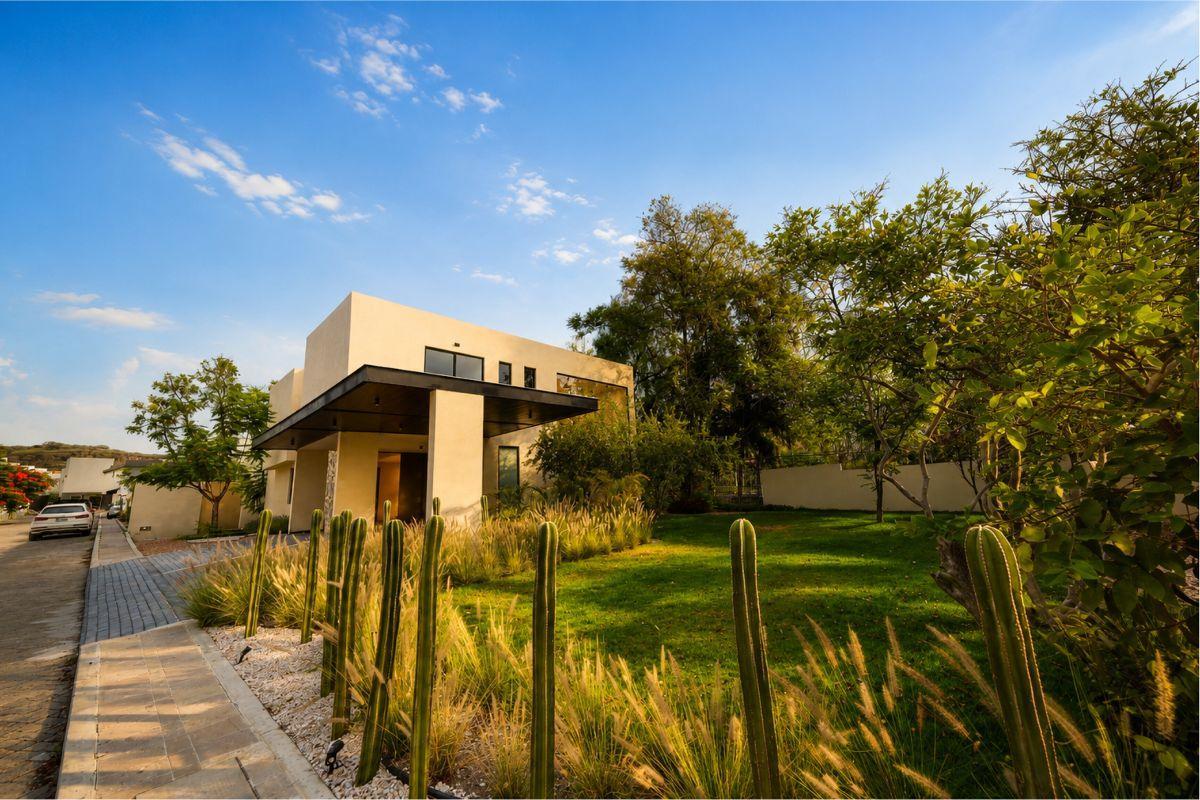 Casa Nueva en Venta en La Rica Ecológico Juriquilla — foto principal