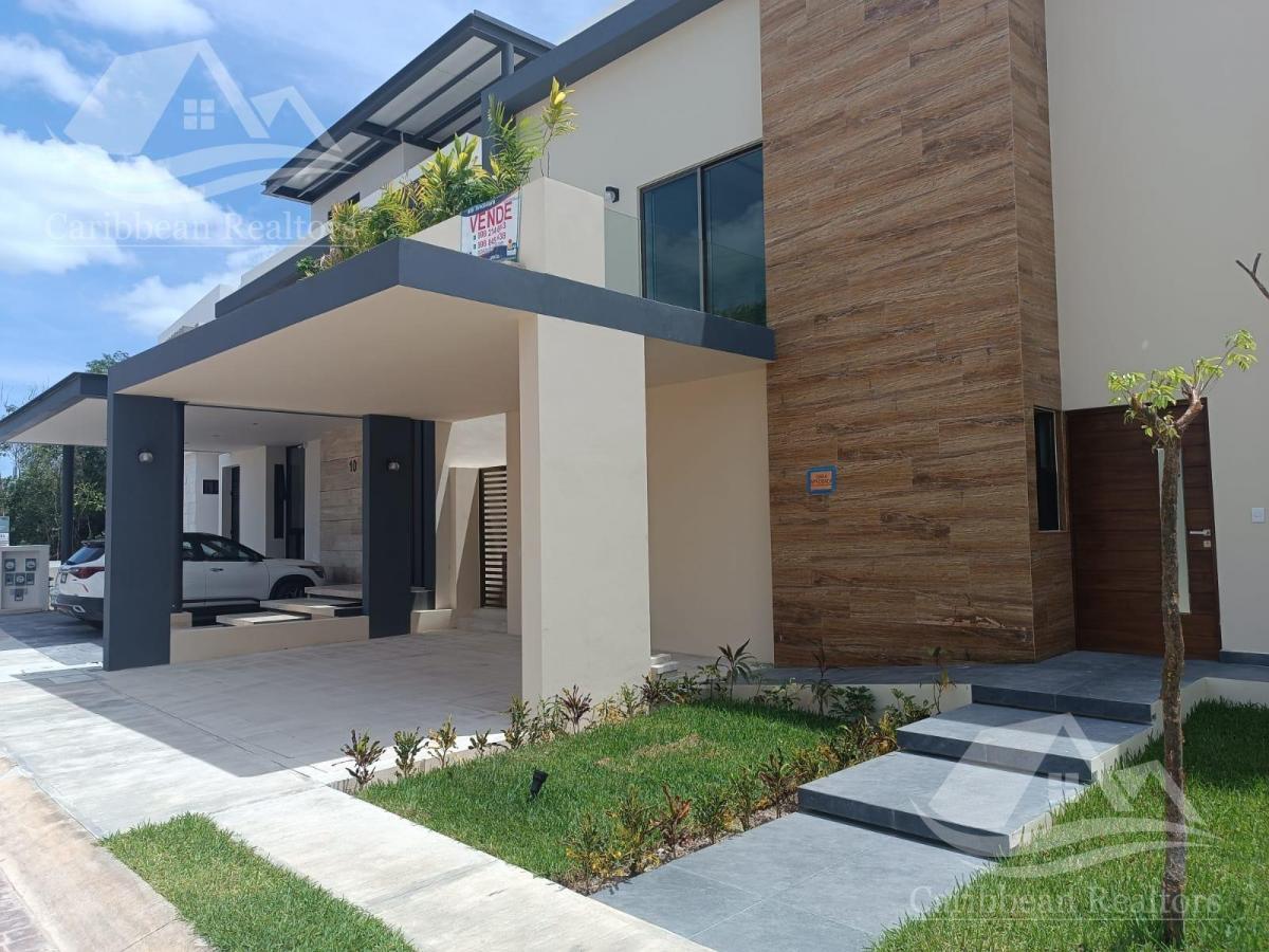 Casa en Venta en Via Cumbres Cancun — foto principal