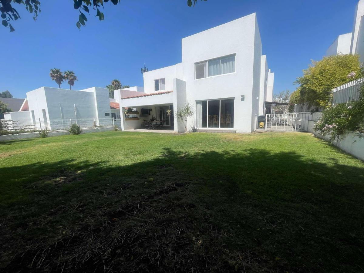 Venta Casa en El Campanario — foto principal