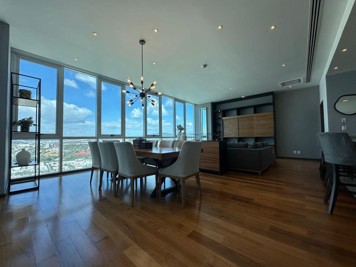Penthouse en Venta en Juriquilla Towers, Santa Fe — foto principal