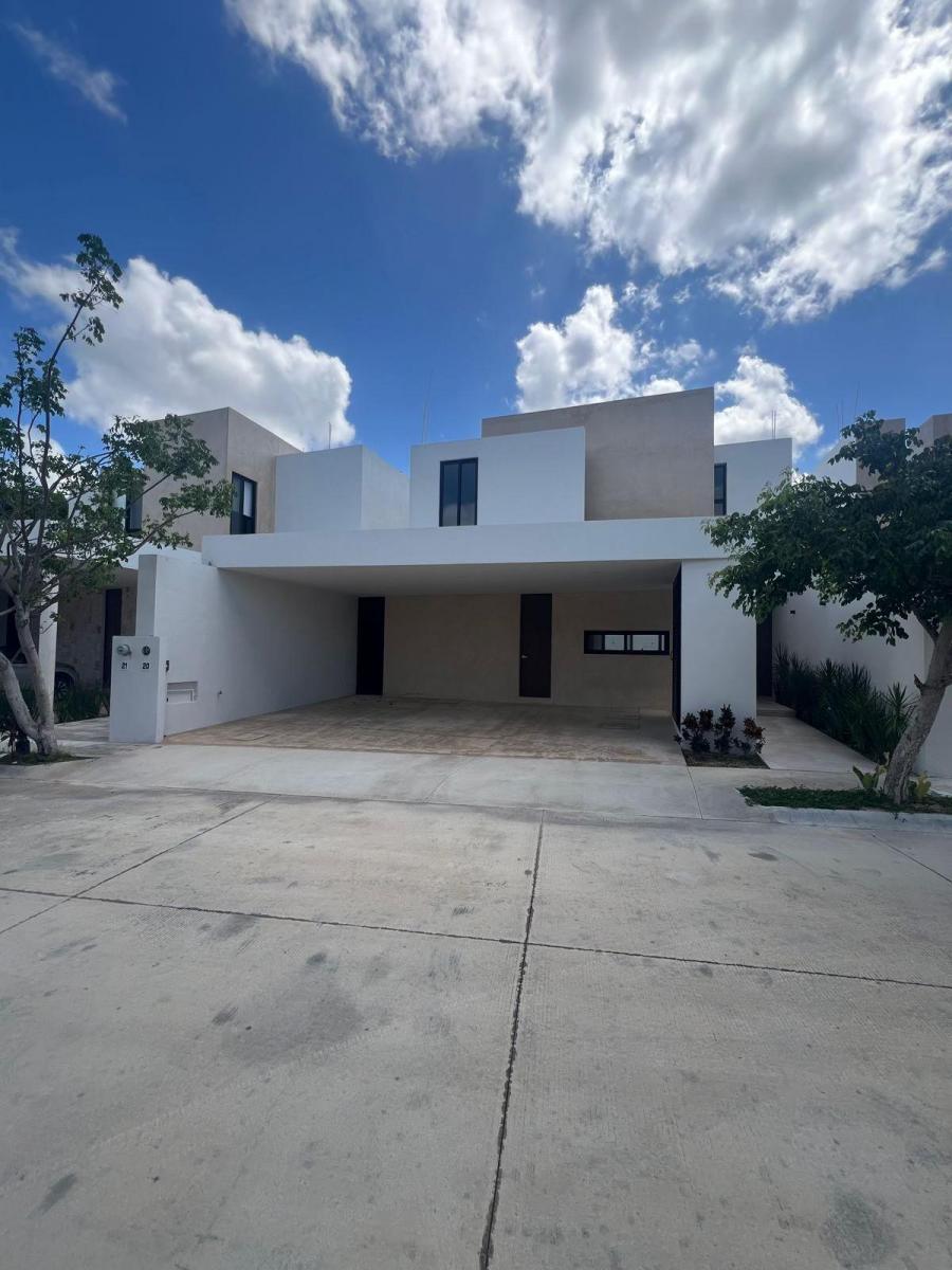 Casa con 361 m² de Terreno y 4 Recámaras en Venta en Temozón Norte — foto principal