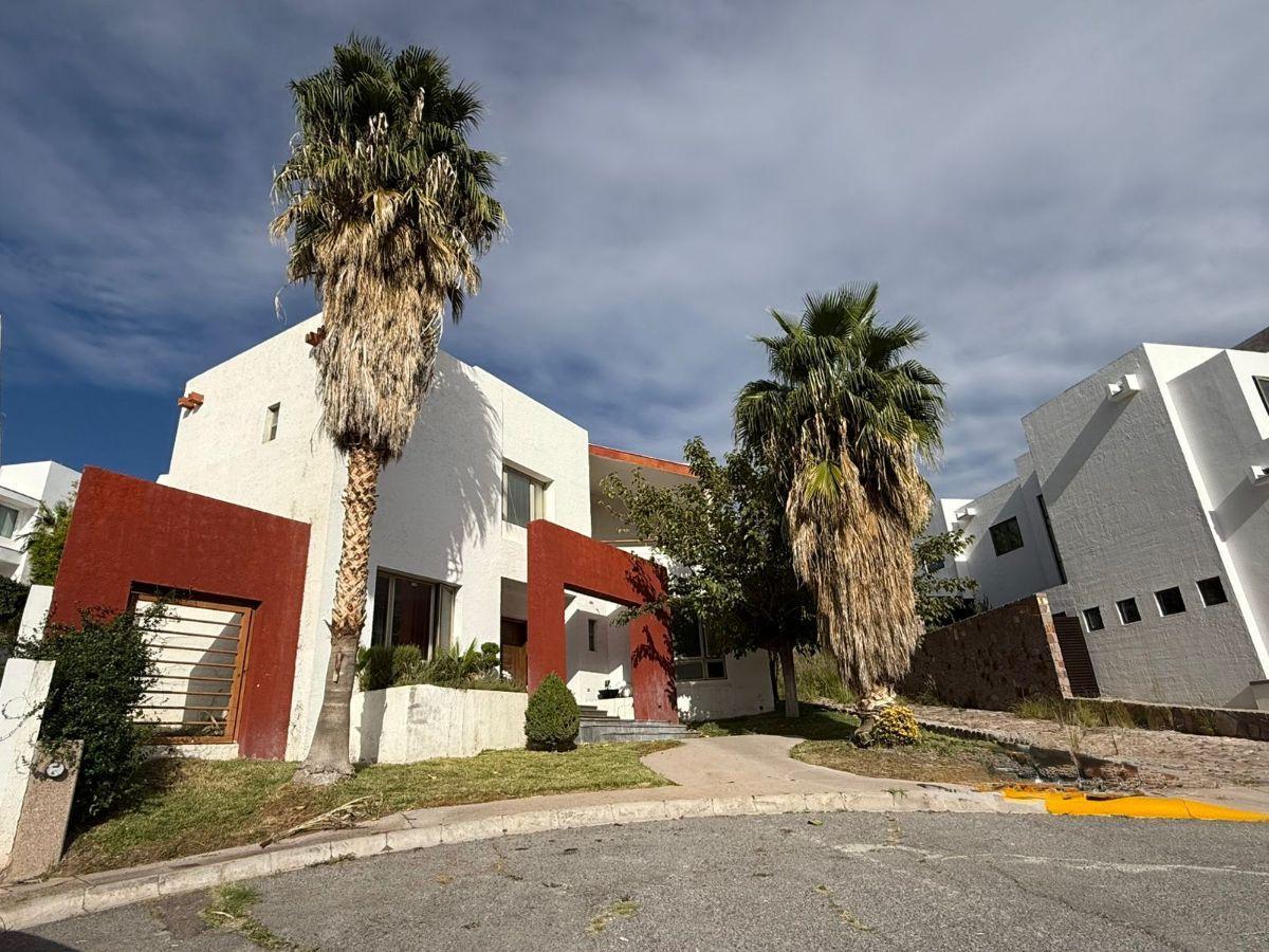 Casa en Venta con 650 m² de Construcción, en Chihuahua, Chihuahua — foto principal