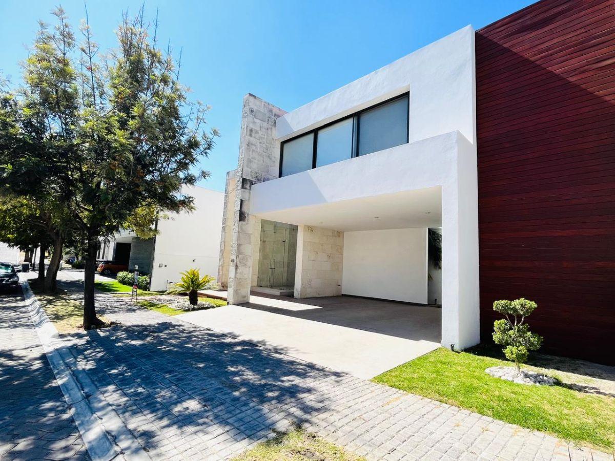 Casa en Venta, Lomas de Angelopolis I, Cluster 777 — foto principal
