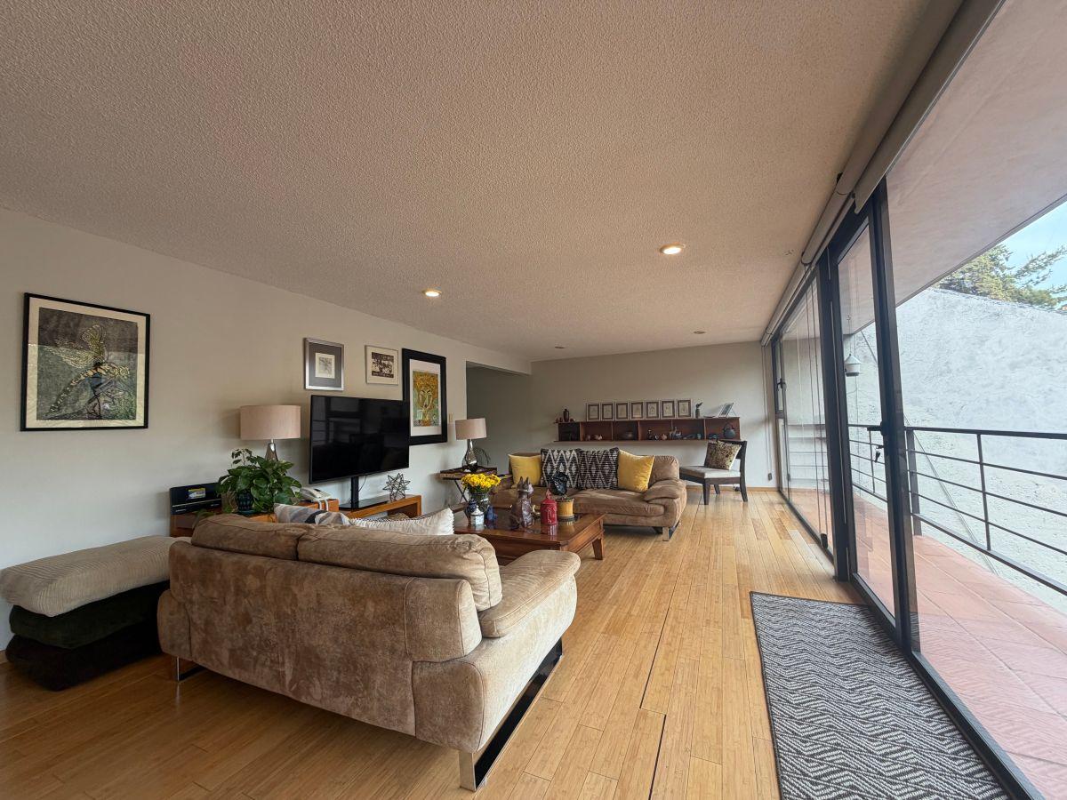 Casa en Venta en La Herradura con Seguridad. Jardín — foto principal
