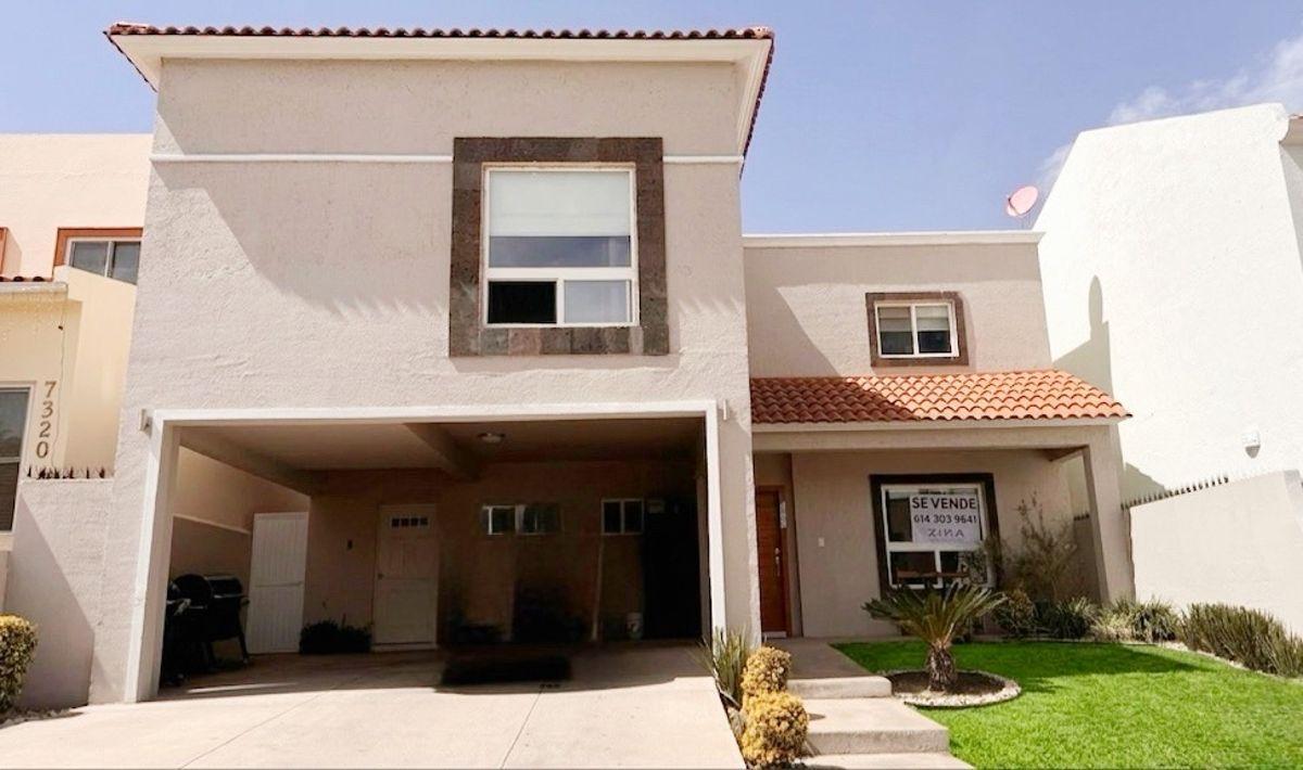 Acogedora Casa en Venta en Zona Cantera — foto principal