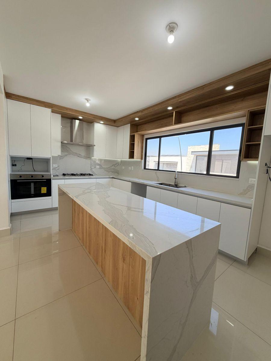 Residencia en Esquina | Puerta de Hierro, Cumbres — foto principal
