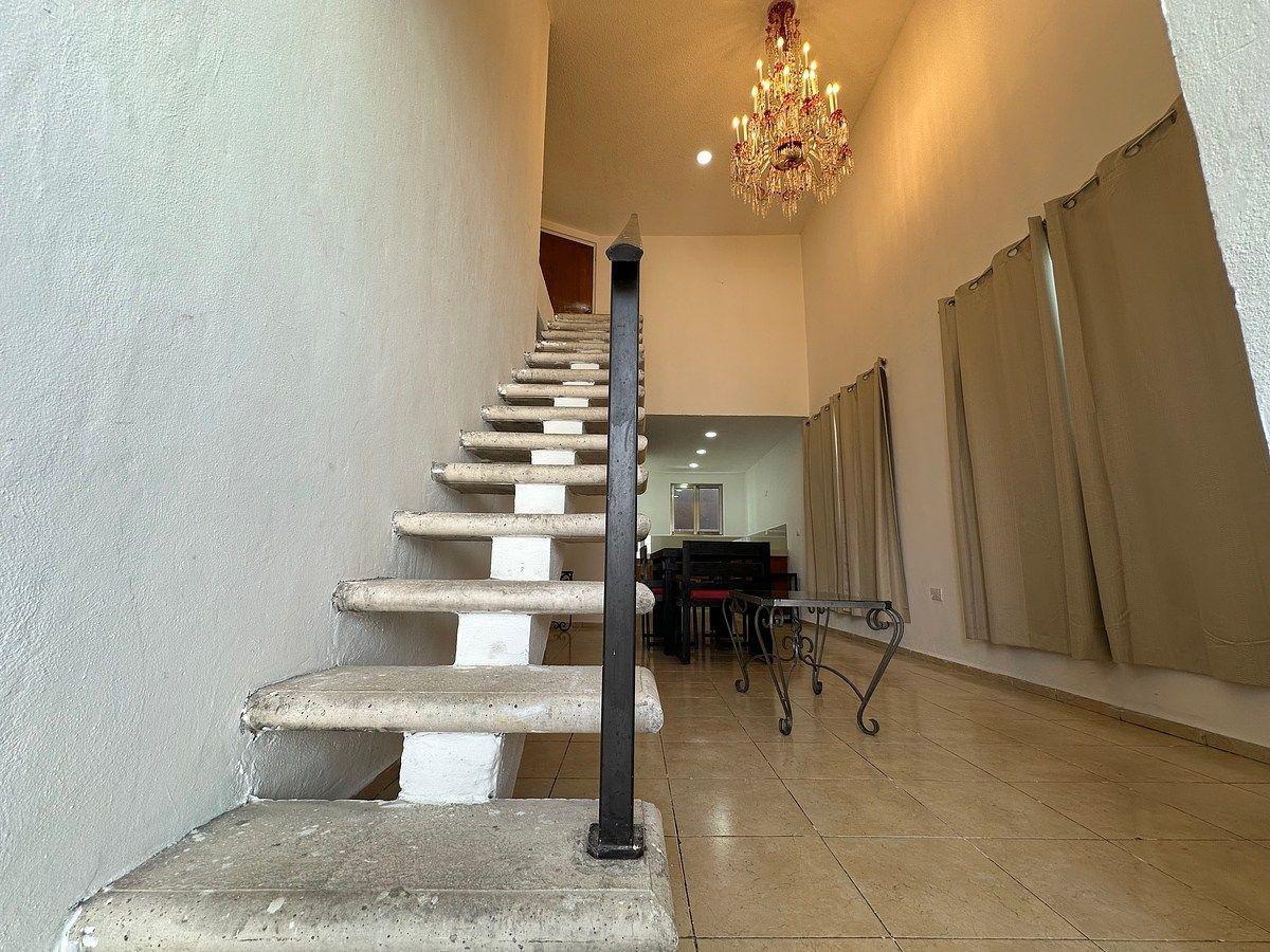 Departamento en Venta de Super Oportunidad de 3'600,000 a 2'900,000 4 Recamaras Amplios Espacios! — foto principal